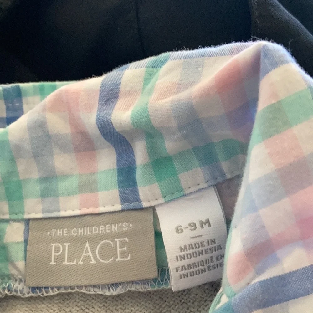 FINAL MARKDOWN The children’s place vest with attached shirt 6-9 months